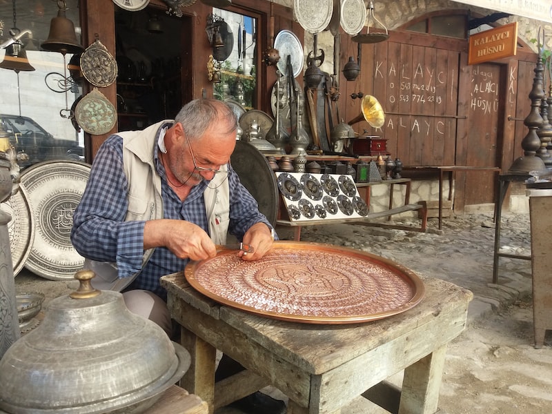 Konak'ın Tarihi ve Kültürel Zenginlikleri Konak'ın Tarihi ve Kültürel Zenginlikleri